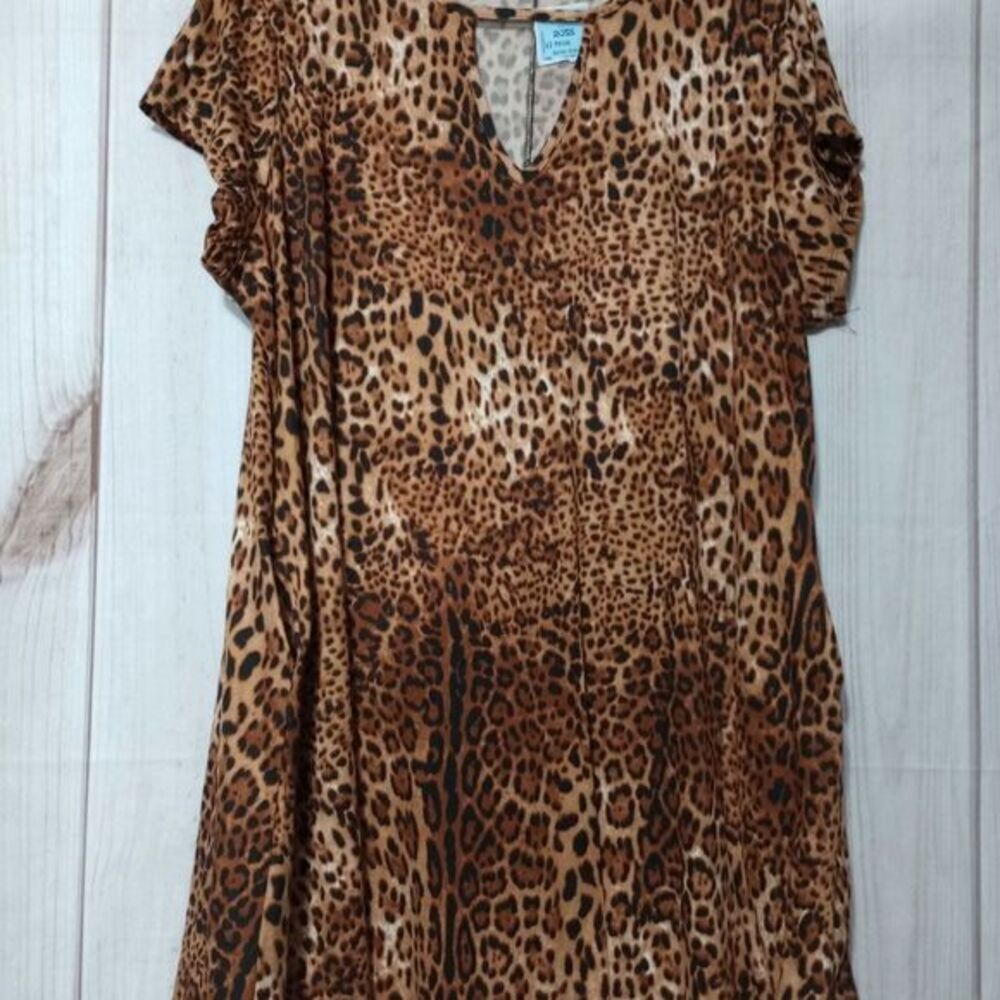 Ladies 2x Vibe Leopard Print Short Sleeve Dress Keyhole Neckline Animal Print